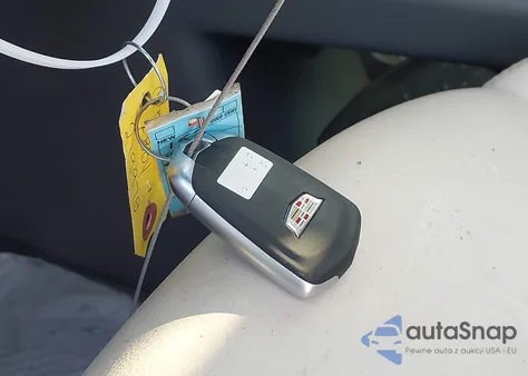 2024 Cadillac Xt5 Fwd Premium Luxury z USA, uszkodzony, nr VIN 1GYKNCR42RZ744395